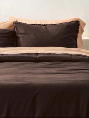 CASALUNA King Heavyweight Linen Blend Comforter and Sham Set DarkFig NEW